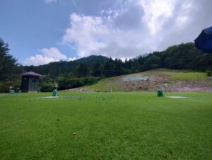 芝が美しいスキート射場